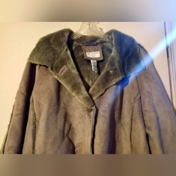 NWT Faux leather Coat w Faux Fur Lining sz.20w Light Gray - Picture 6 of 16